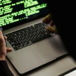 Ši nauja AI ataka pavagia modelius neliesdama sistemos